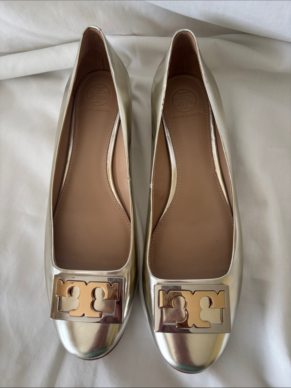 Tory Burch Silver Iridescent Gold Logo Block Heel Flats - Picture 13 of 16